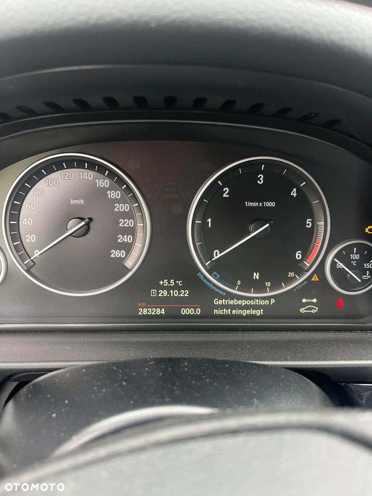 BMW Seria 5 530d xDrive - 8