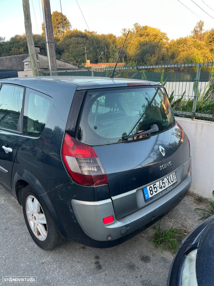 Renault Grand Scénic - 2