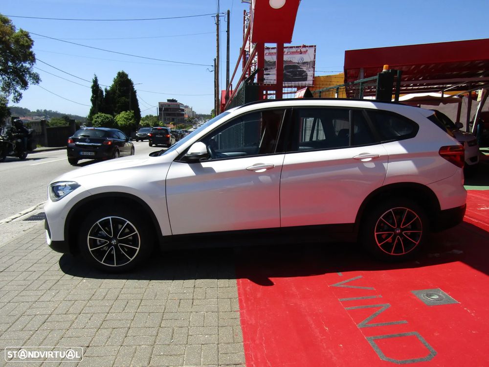 BMW X1 16 d sDrive Auto Line Sport - 2
