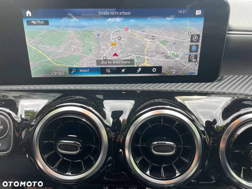 Mercedes-Benz CLA 180 AMG Line - 24