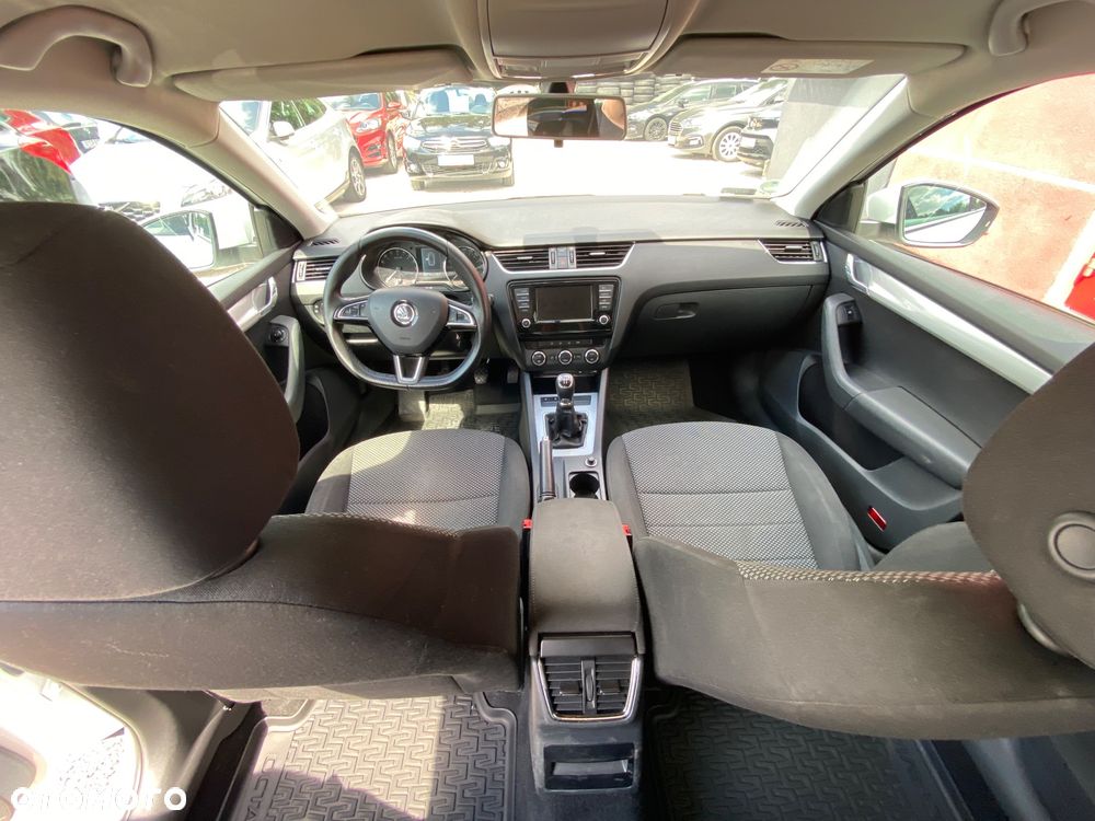 Skoda Octavia 1.6 TDI Ambition - 21