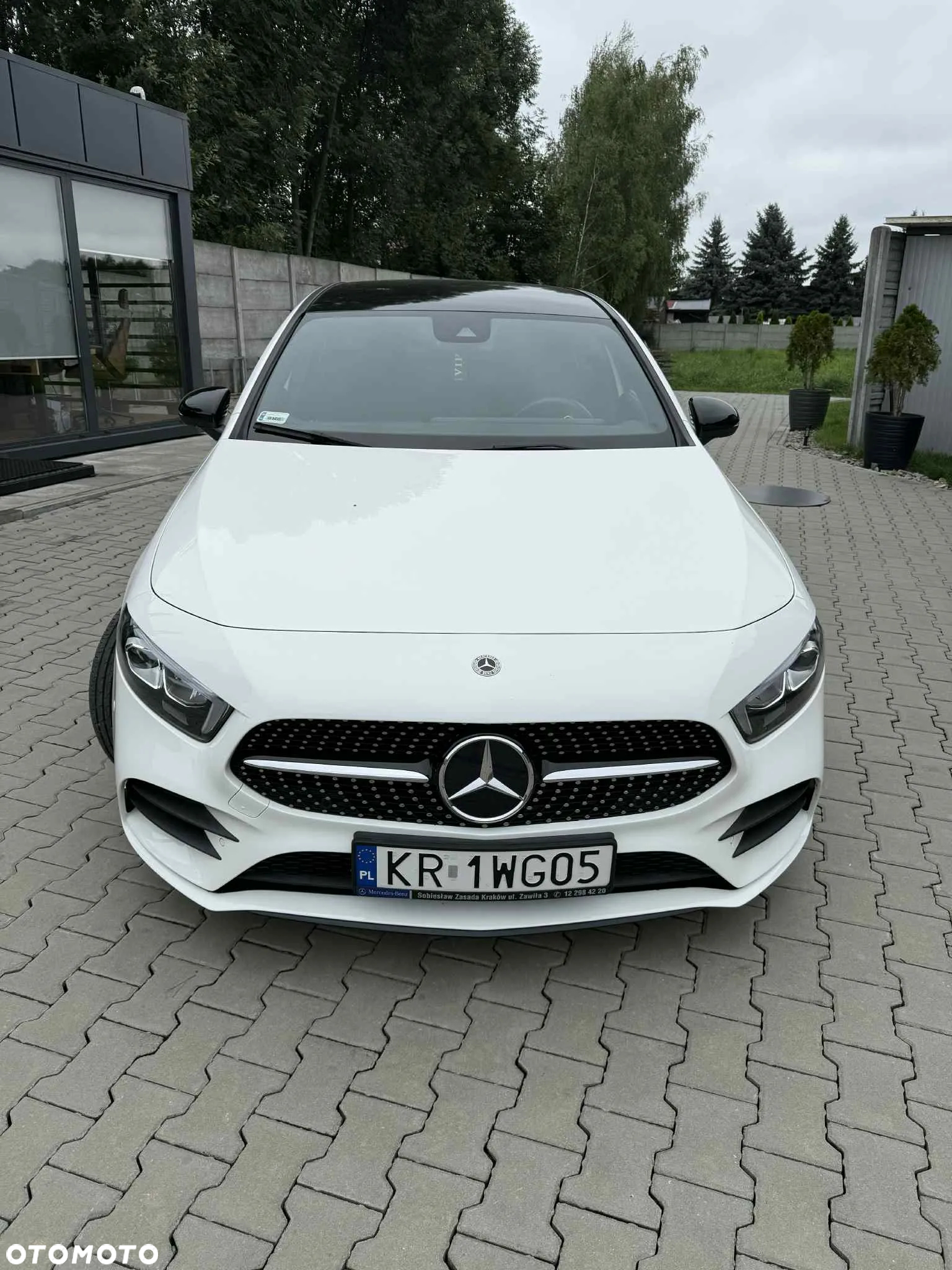 Mercedes-Benz Klasa A 180 AMG Line 7G-DCT - 2
