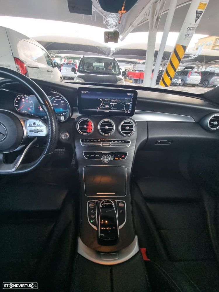 Mercedes-Benz C 220 d AMG Line - 4