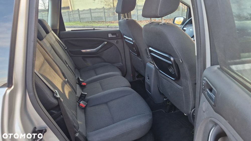 Ford C-MAX 1.6 TDCi DPF Titanium - 13