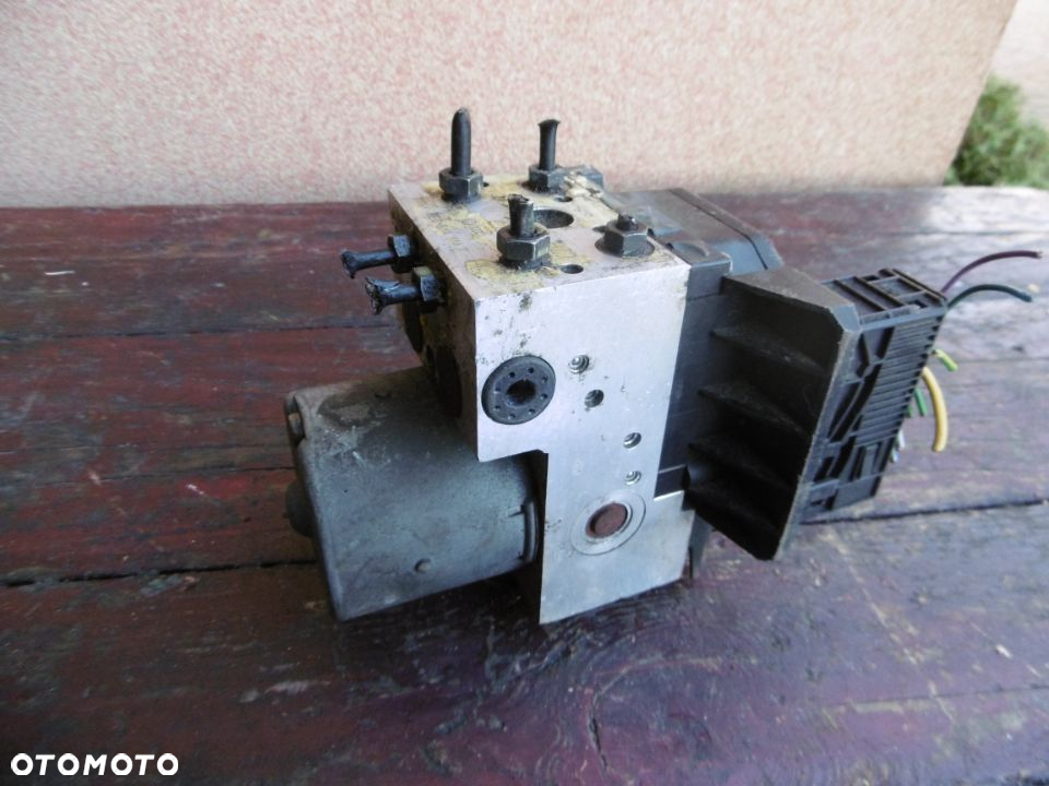 Pompa ABS AUDI A4 PASSAT B5 8E0614111T - 4