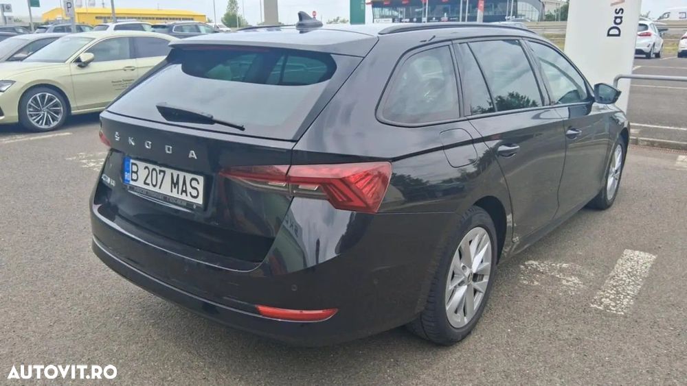 Skoda Octavia 2.0 TDI DSG Style - 7
