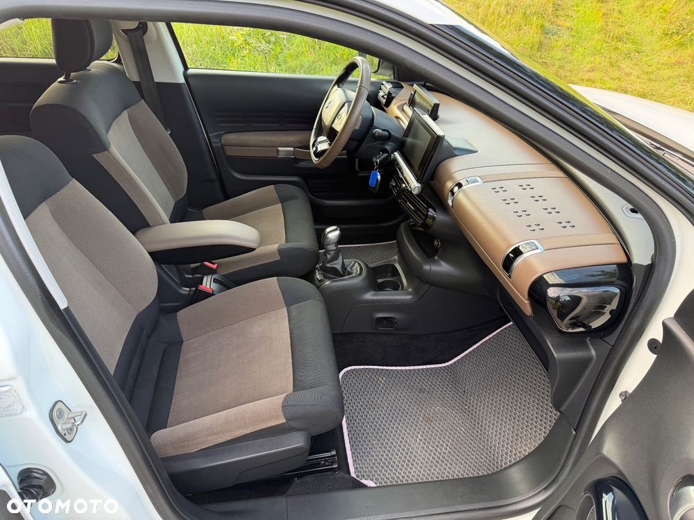 Citroën C4 Cactus 1.2 PureTech Shine - 23