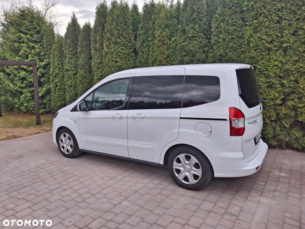 Ford Tourneo Courier 1.5 TDCi Trend - 21