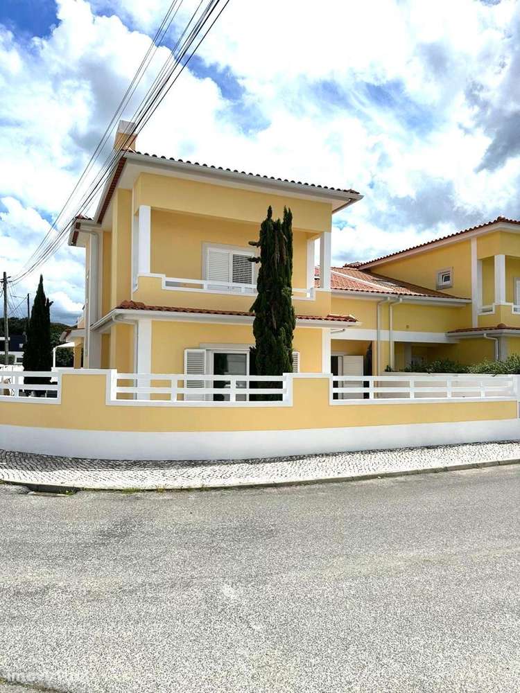 À venda de Moradia em rua Aquilino Ribeiro - Penteado - Grande imagem: 2/19