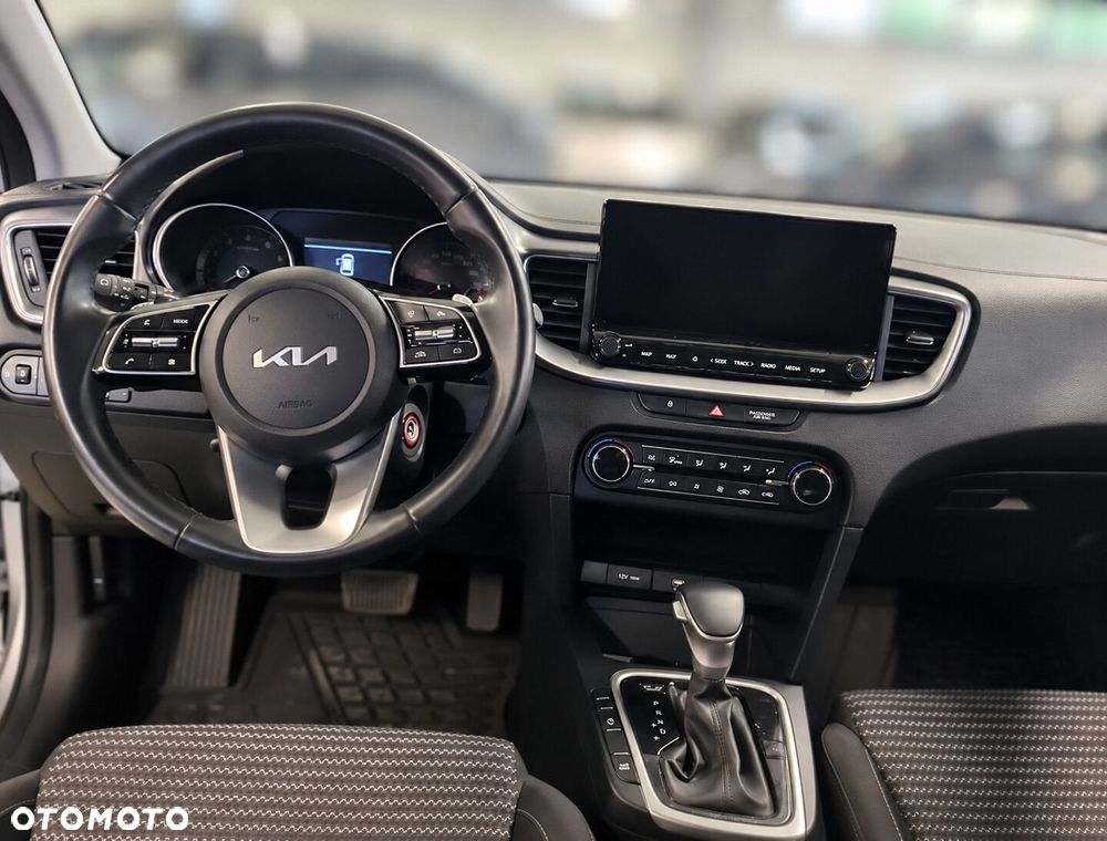 Kia Ceed 1.5 T-GDI M DCT - 3