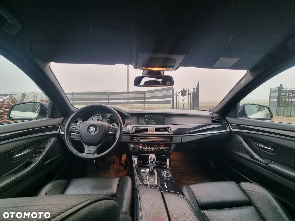 BMW Seria 5 525d xDrive - 6
