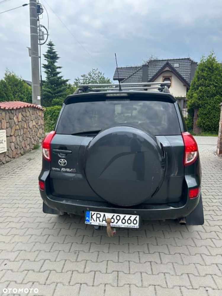 Toyota RAV4 2.2 D-4D Luna - 4
