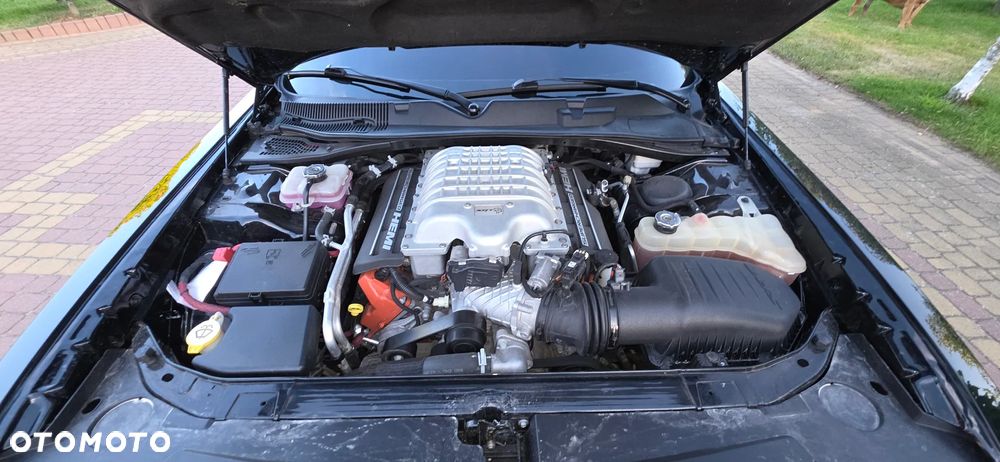 Dodge Challenger - 25