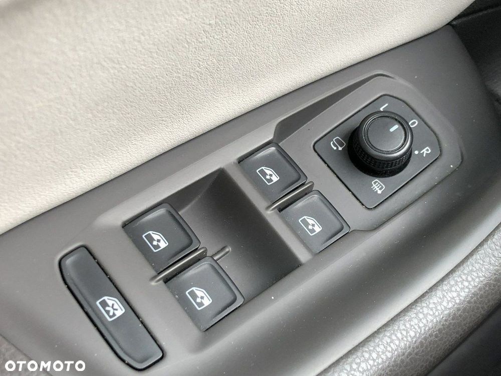 Volkswagen Arteon 2.0 TDI SCR Elegance DSG - 39