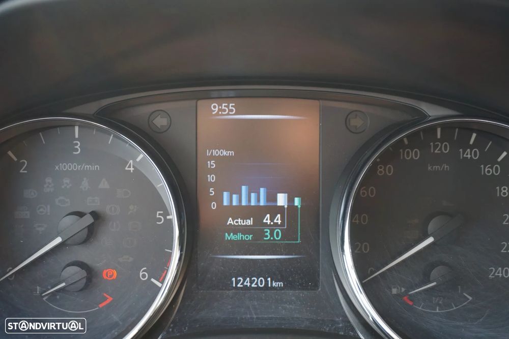 Nissan Qashqai 1.5 dCi N-Connecta 18 - 40