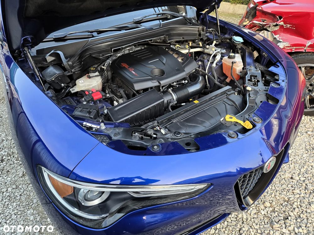 Alfa Romeo Stelvio 2.0 Turbo 16V AT8-Q4 Sprint - 19