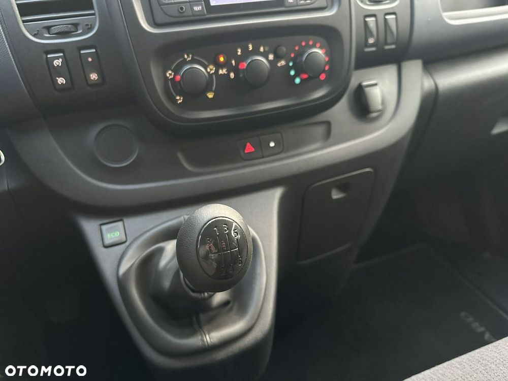 Opel Vivaro - 20