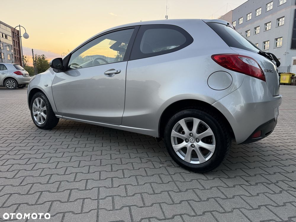 Mazda 2 - 3