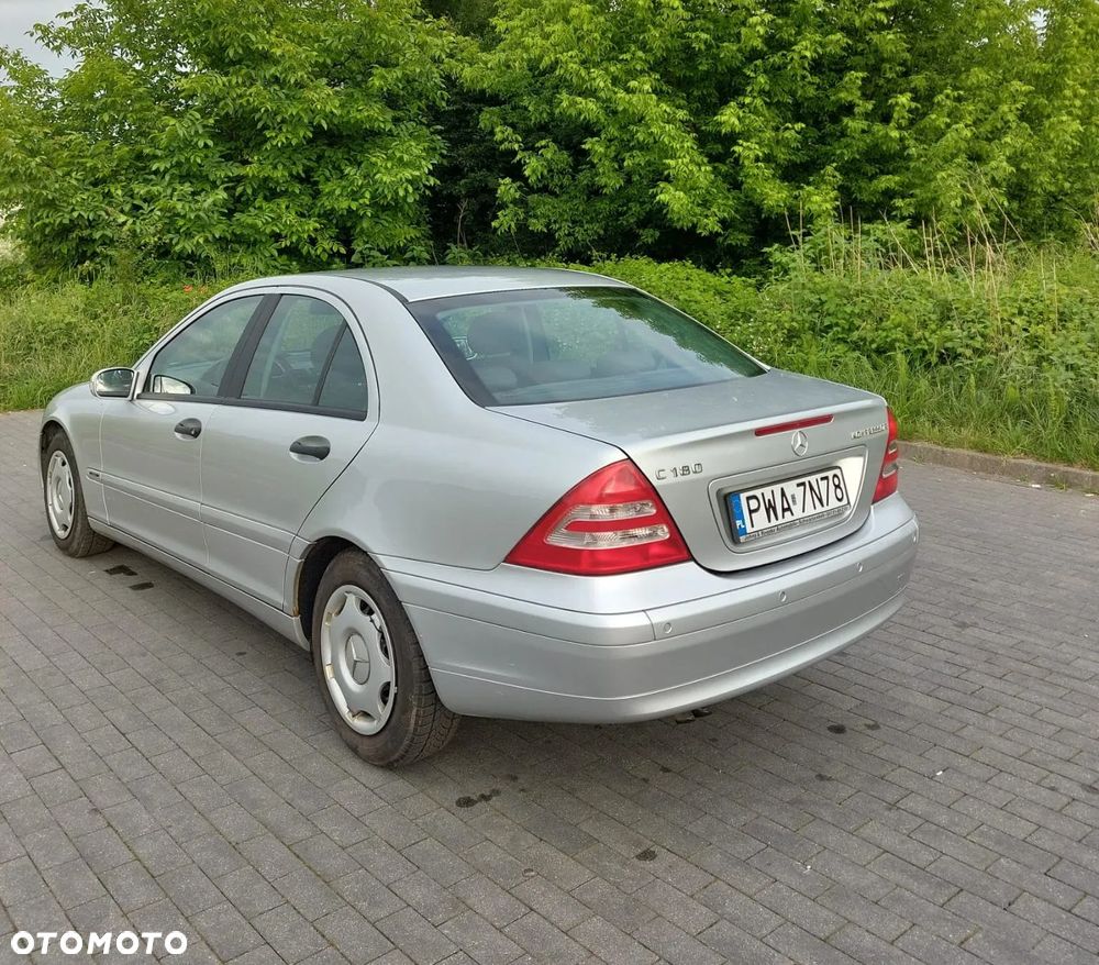 Mercedes-Benz Klasa C 180 T Kompressor Classic - 3