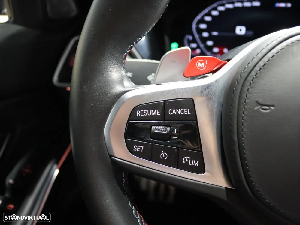 BMW M3 Competition - 8