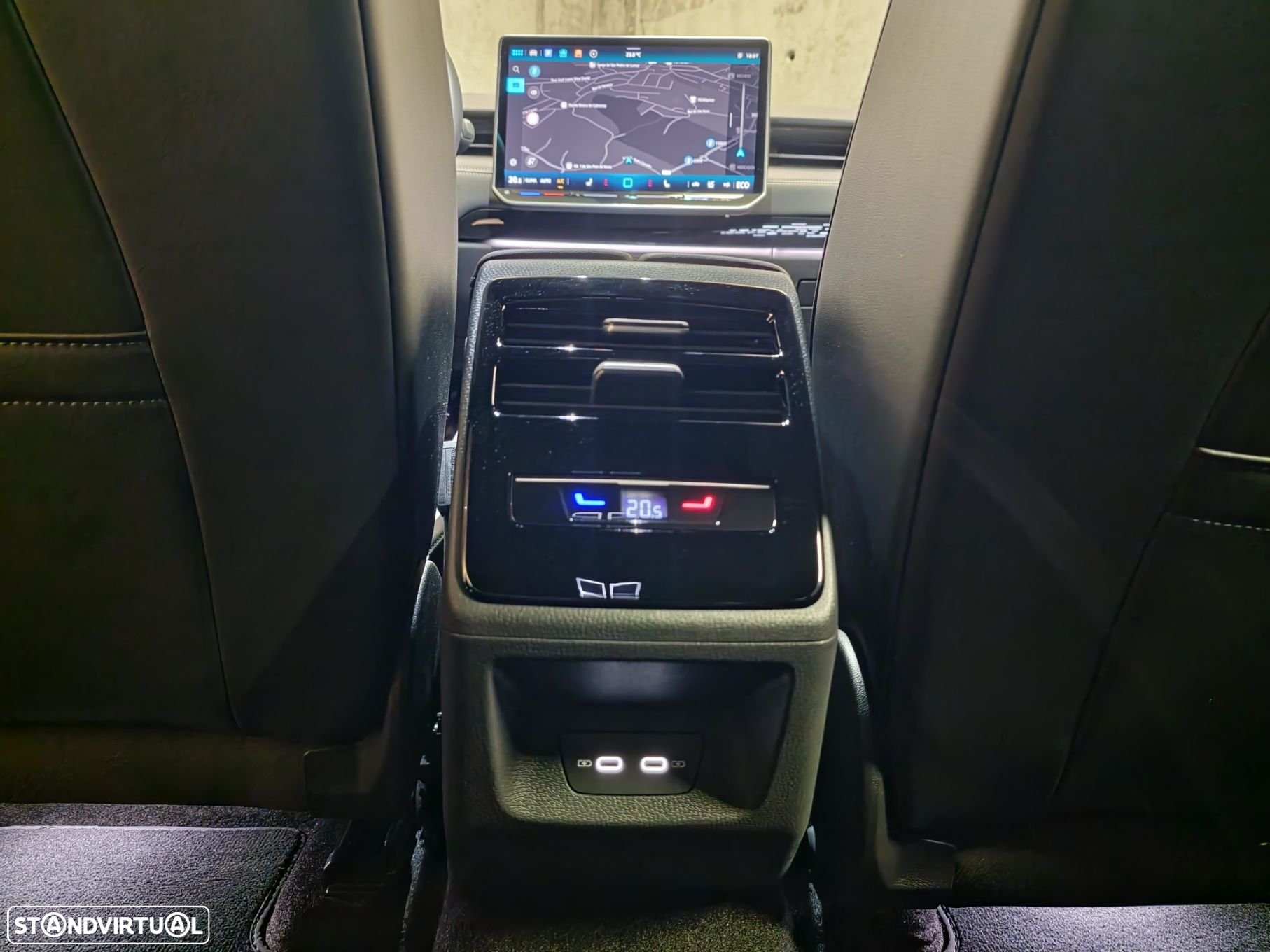 VW ID.7 Tourer 77 kWh Pro Urban - 34