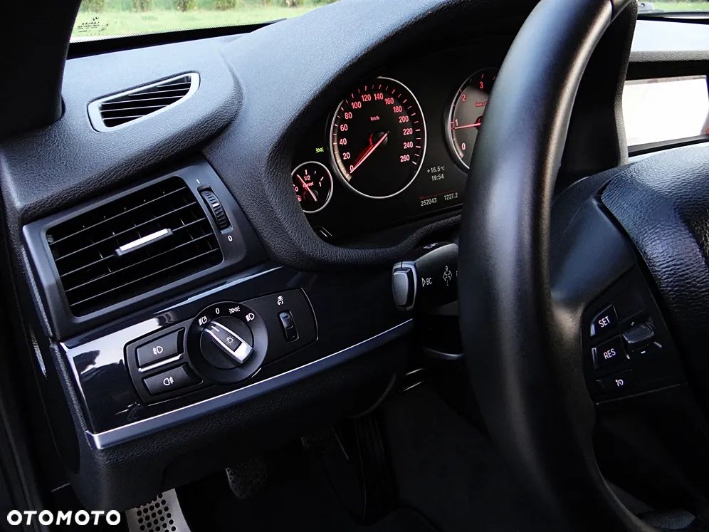 BMW X3 20d xDrive - 27