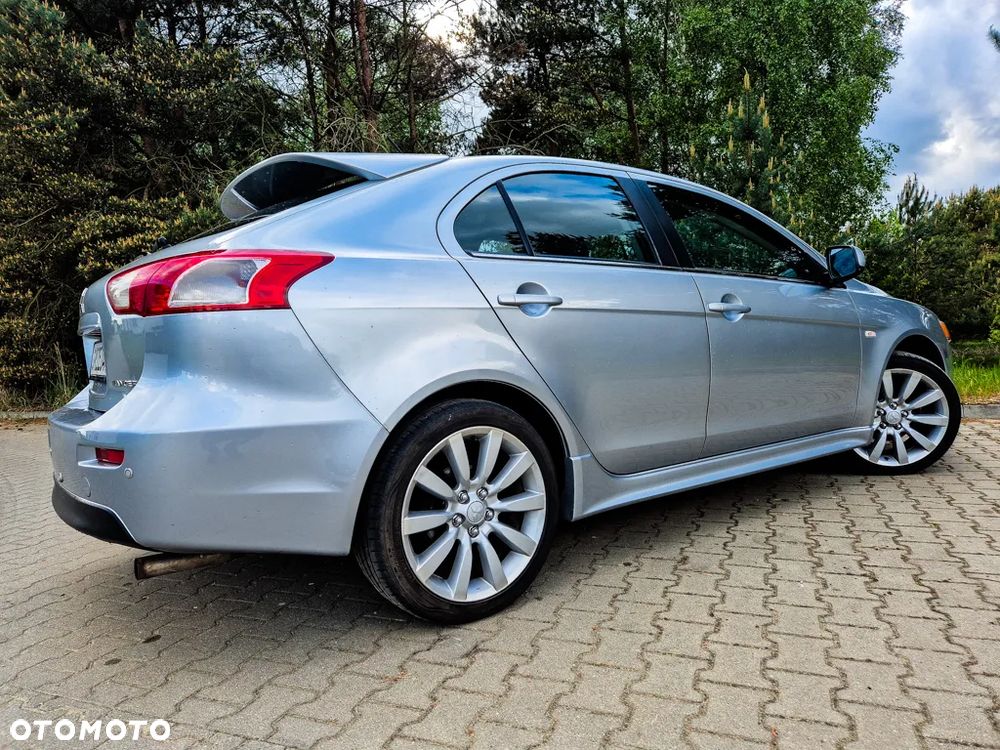 Mitsubishi Lancer 1.8 Intense - 3
