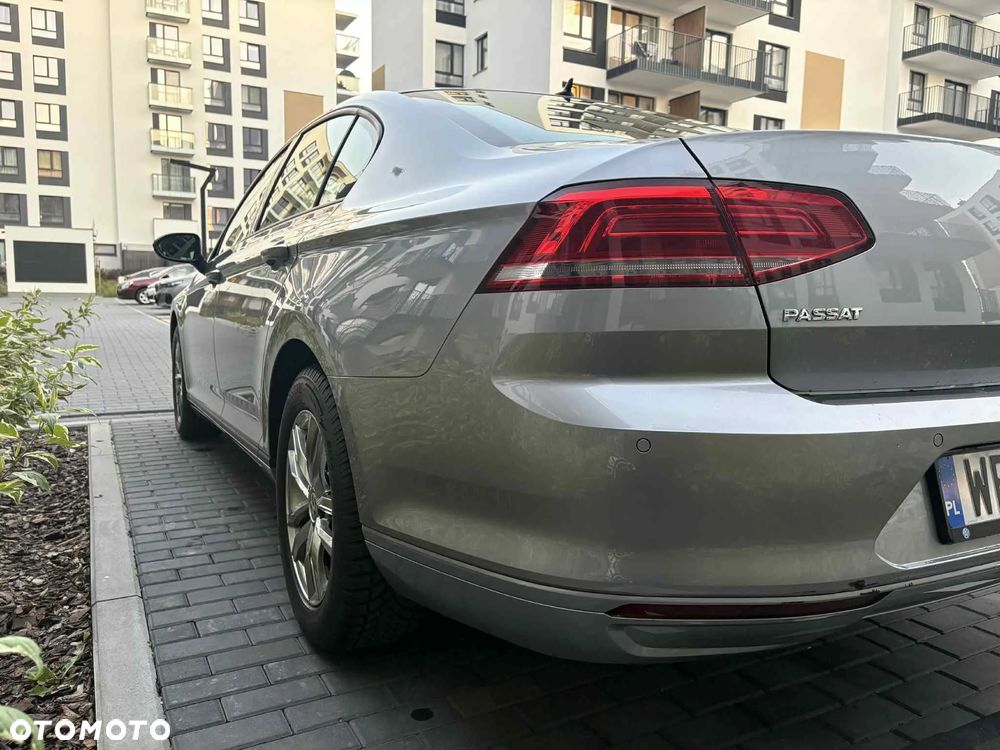 Volkswagen Passat 1.4 TSI BMT Trendline - 12