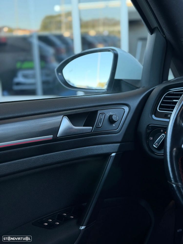 VW Golf 2.0 TSI GTI DSG Performance - 25