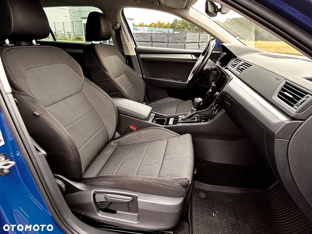 Skoda Superb 2.0 TDI DSG Active - 25