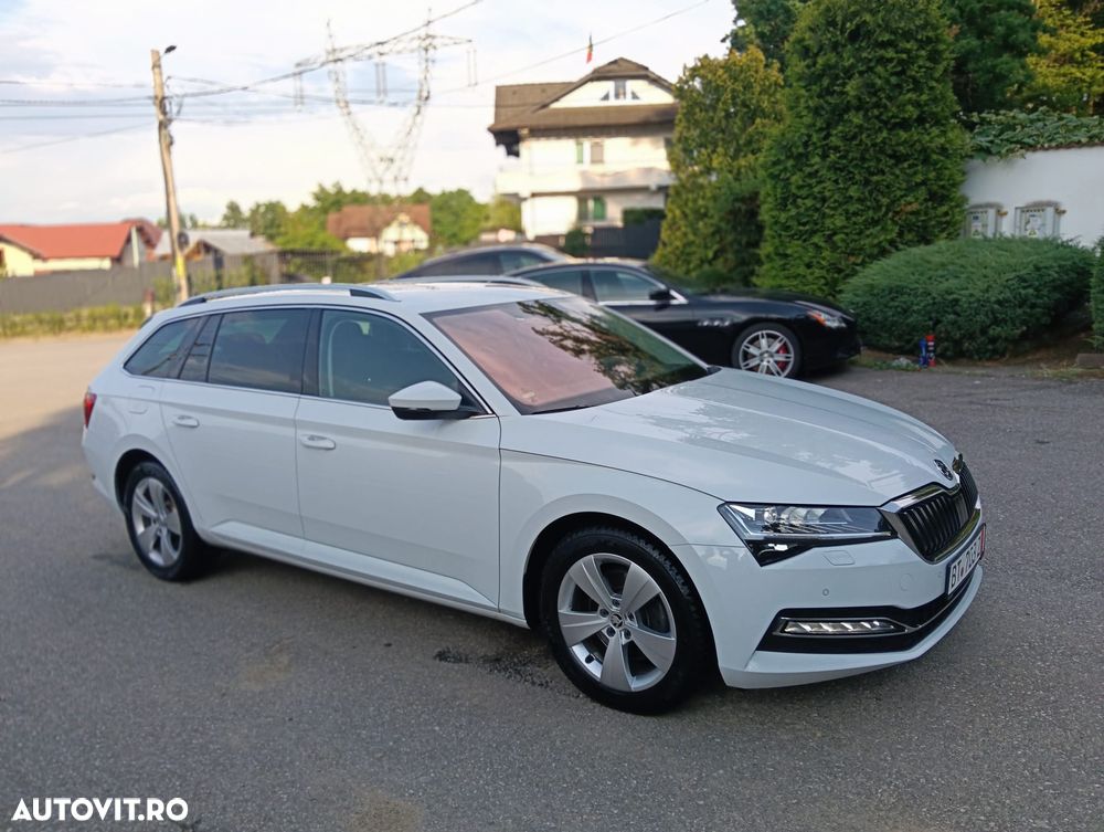 Skoda Superb 2.0 TDI DSG Sportline - 32