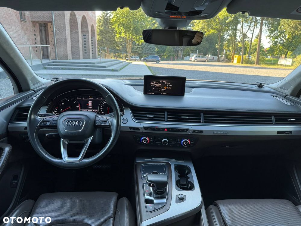 Audi Q7 - 24