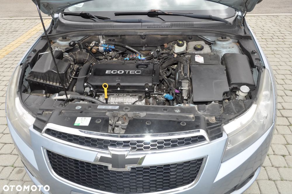 Chevrolet Cruze 1.6 LS - 11