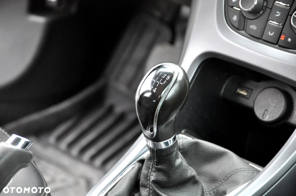 Opel Astra 1.6 ENERGY - 37