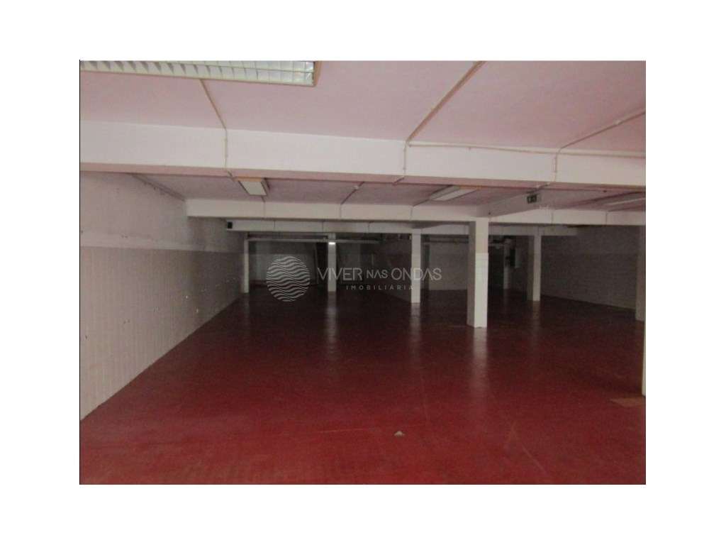 Espaço Comercial com Elevado Potencial de Rentabilidade na Boavista - Grande imagem: 3/16