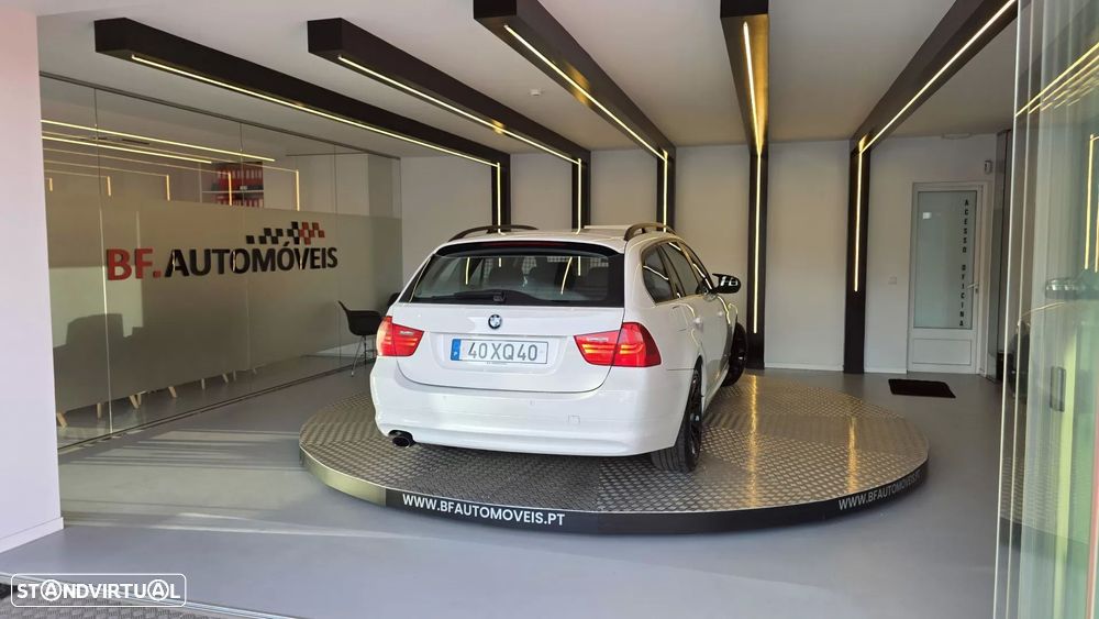 BMW 318 d Sport - 18