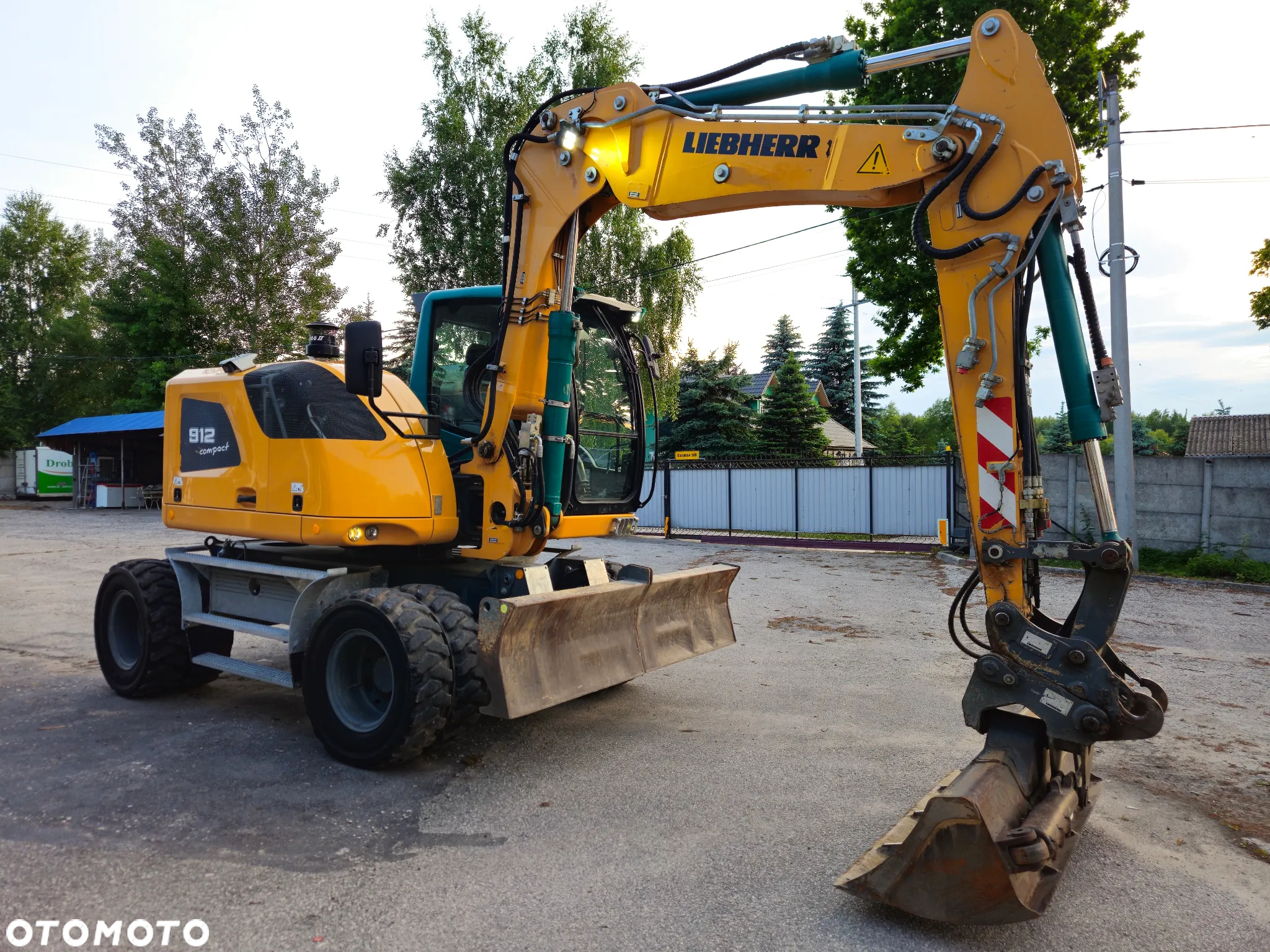 Liebherr 912 compact - 4