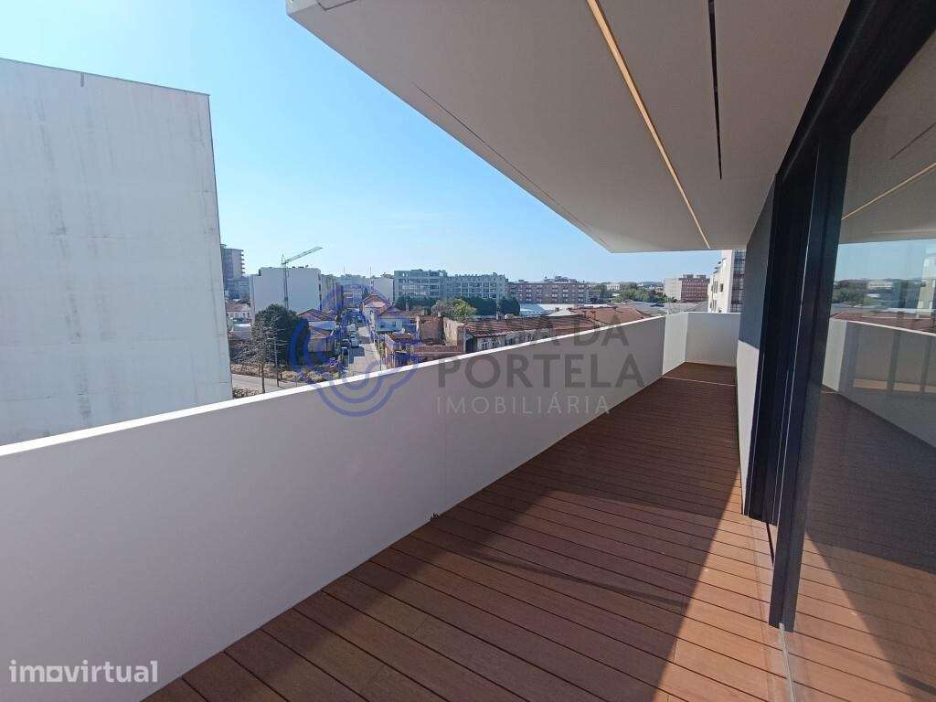 Espaço e Sofisticação- Apartamento T5 no Centro da Trofa - Grande imagem: 5/54