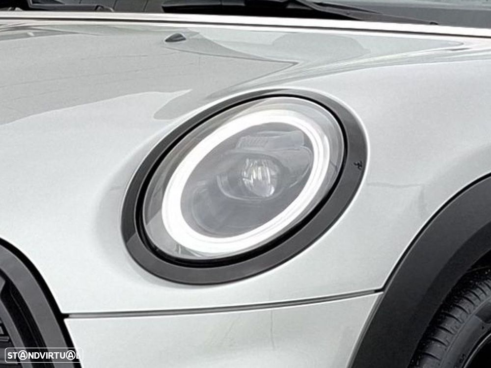 MINI Cabrio Cooper Premium Extra JCW Auto - 3