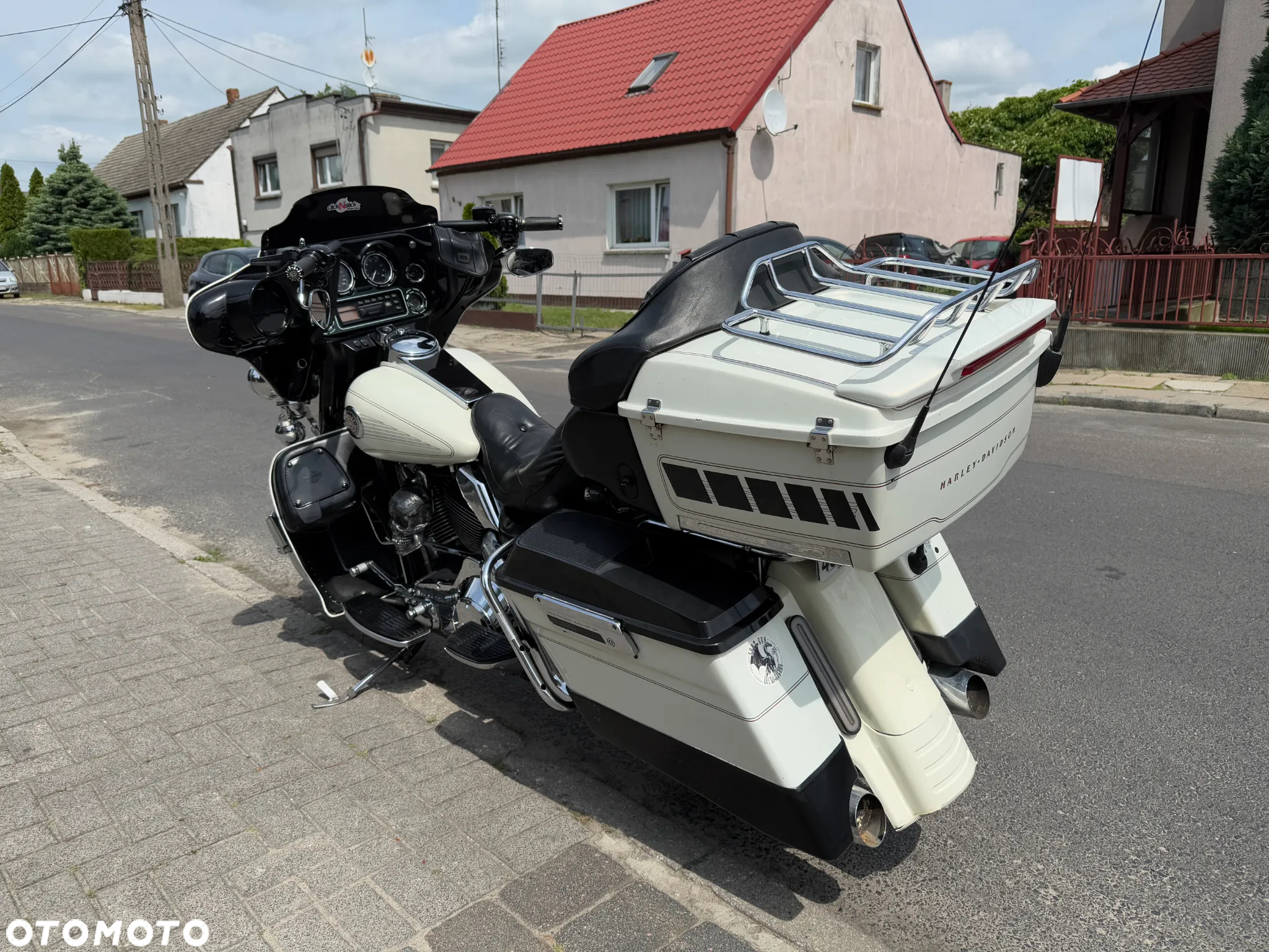 Harley-Davidson FLH Electra Glide - 6