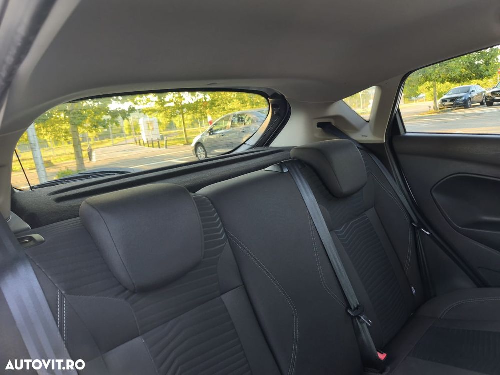 Ford Fiesta - 10