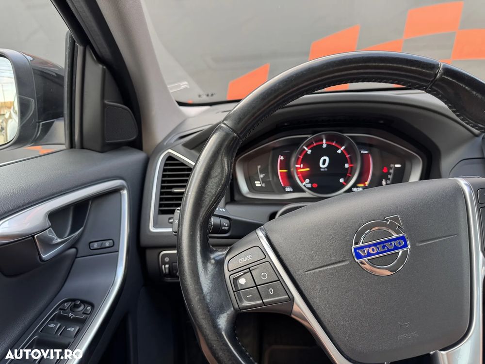 Volvo XC 60 D3 Geartronic Ocean Race - 12