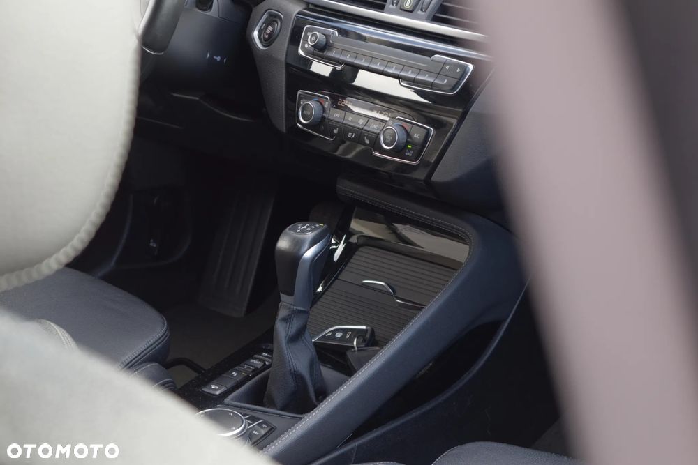 BMW X1 xDrive20d xLine - 10
