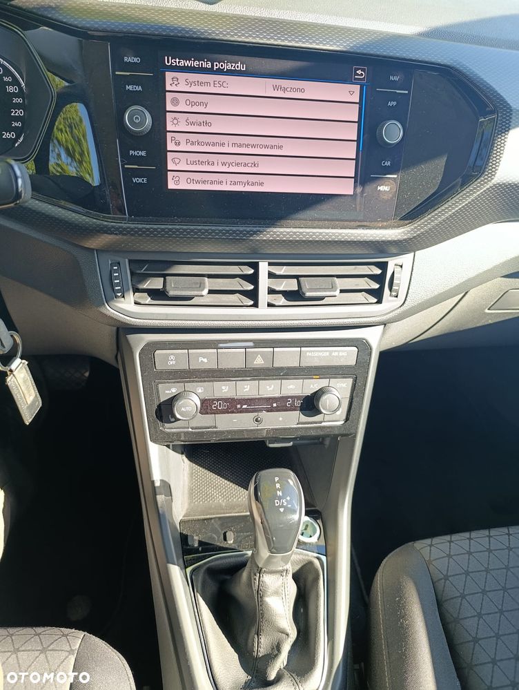Volkswagen T-Cross - 11