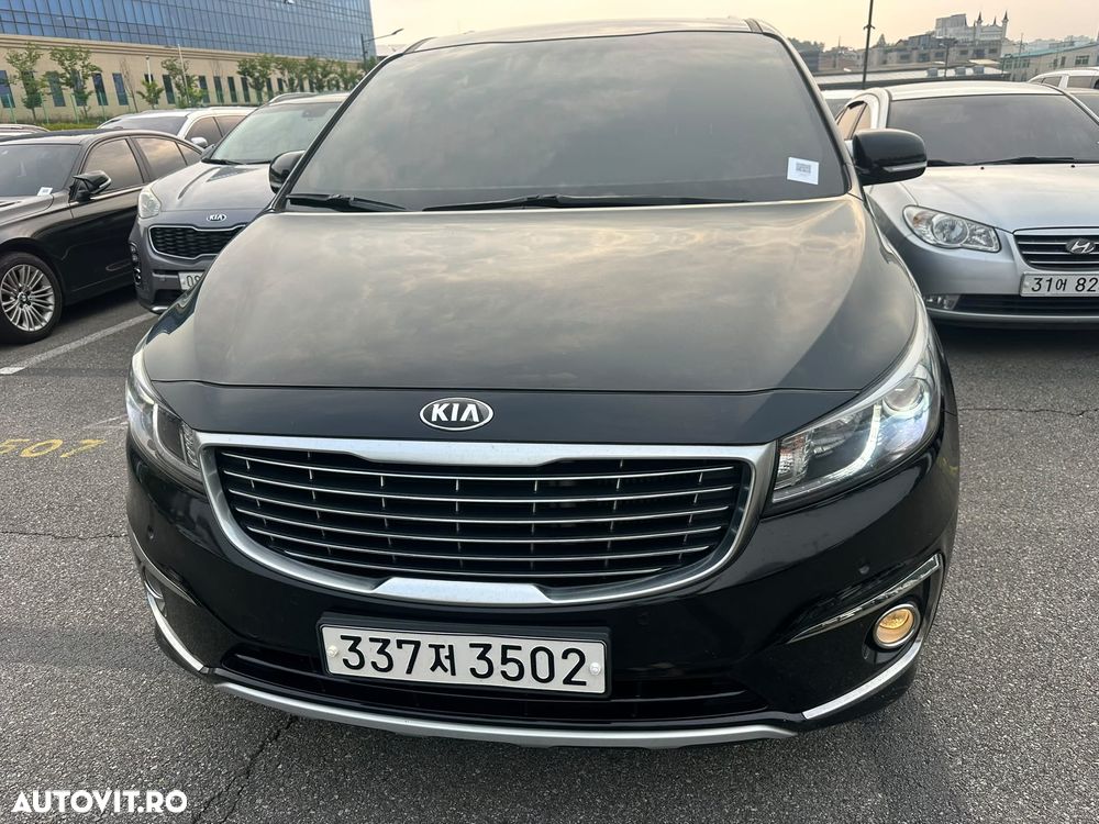 Kia Carnival - 3
