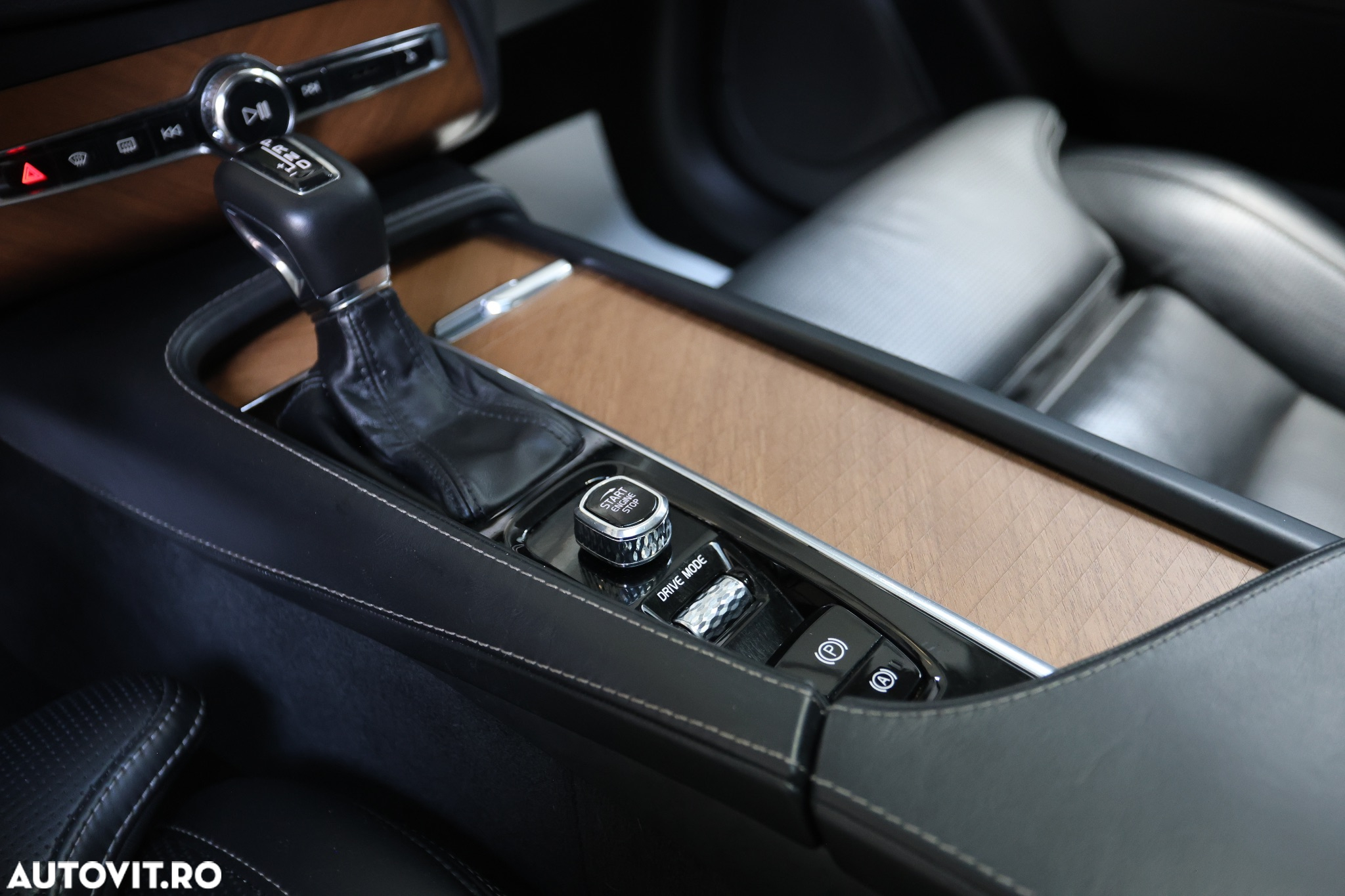 Volvo XC 90 D5 AWD Geartronic Inscription - 33
