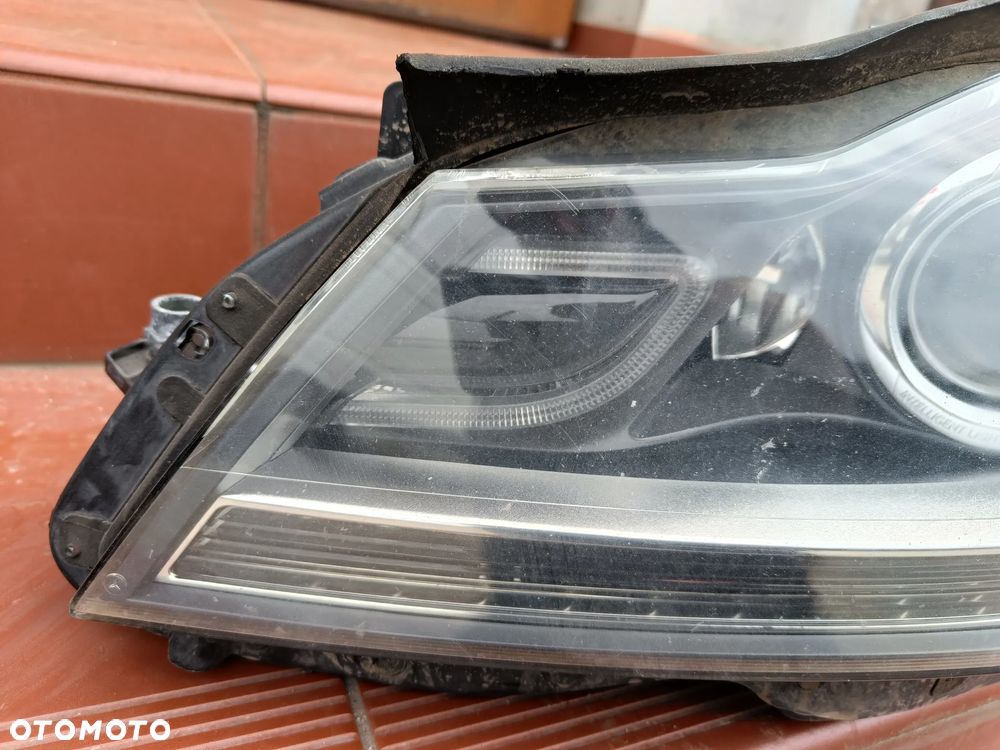 MERCEDES W204 Coupe Lift Lampa Xenon Skrętny ILS Prawa Lewa Przód Przednia - 3