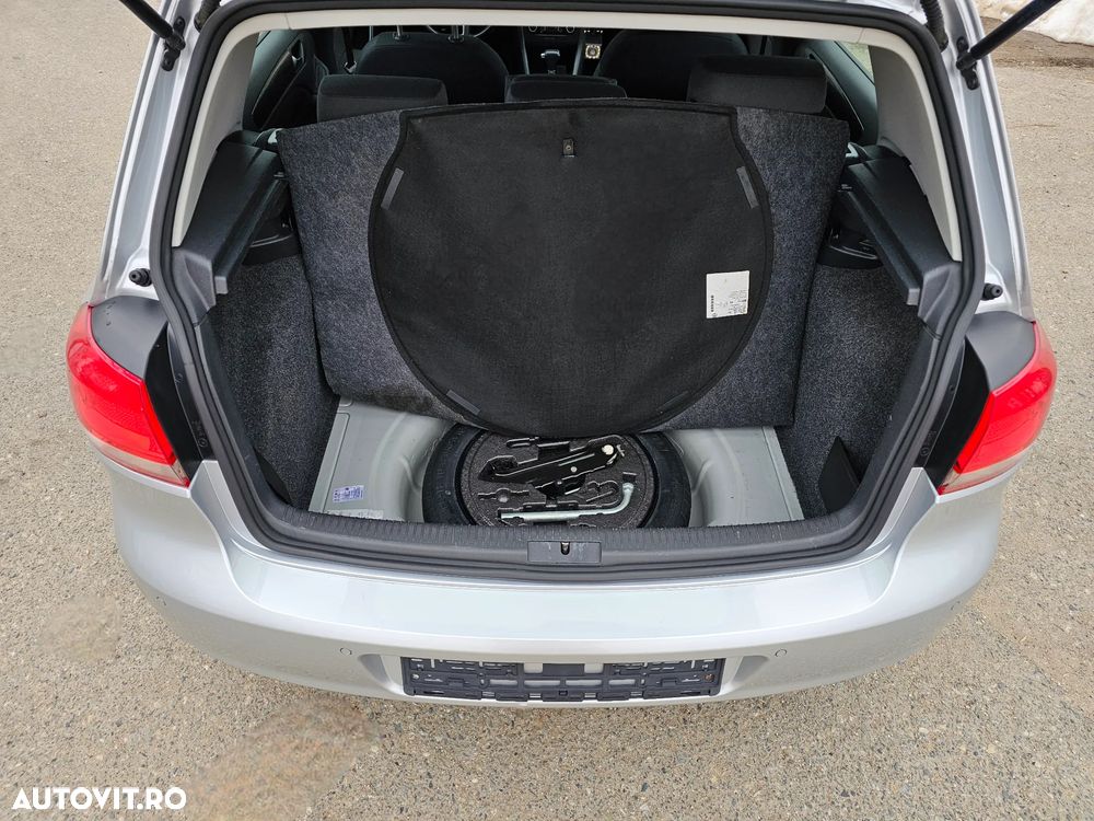 Volkswagen Golf 1.6 DSG Team - 17