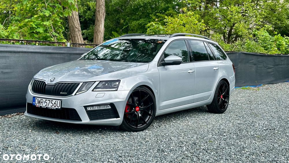 Skoda Octavia 2.0 TDI DSG RS - 1