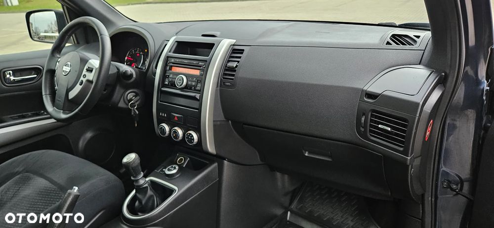 Nissan X-Trail 2.0 dCi 4x4 DPF Platinum - 10